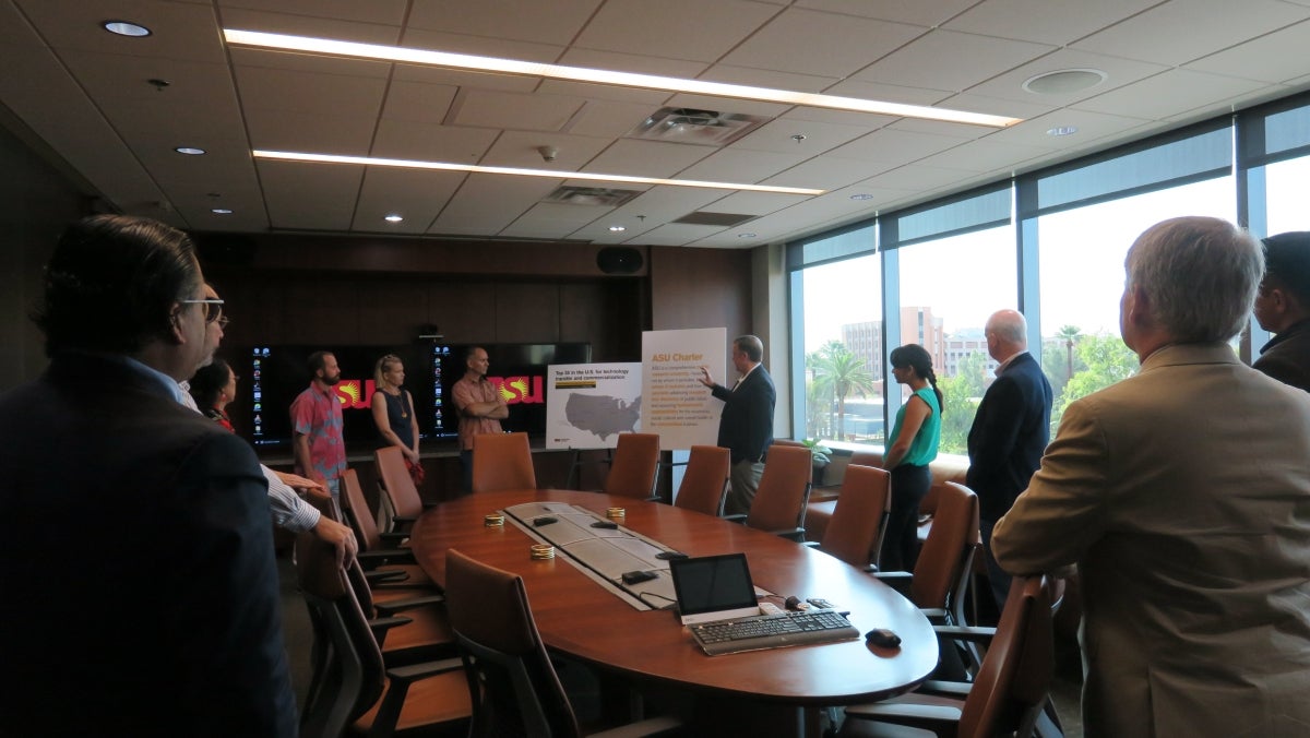 ASU President Michael Crow visits with a delegation from the University of Manoa