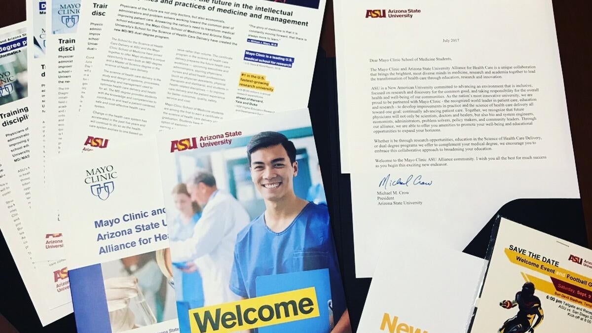 Mayo Clinic School of Medicine in Scottsdale welcome packet  